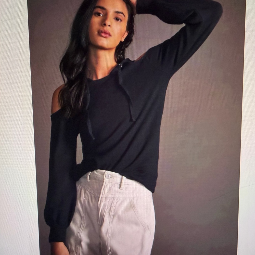 Anthropologie’s Daily Practice Isla Women's Black Cold Shoulder Hoodie S